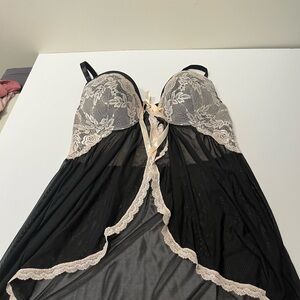Jessica Simpson Black and Cream Lace Chemise